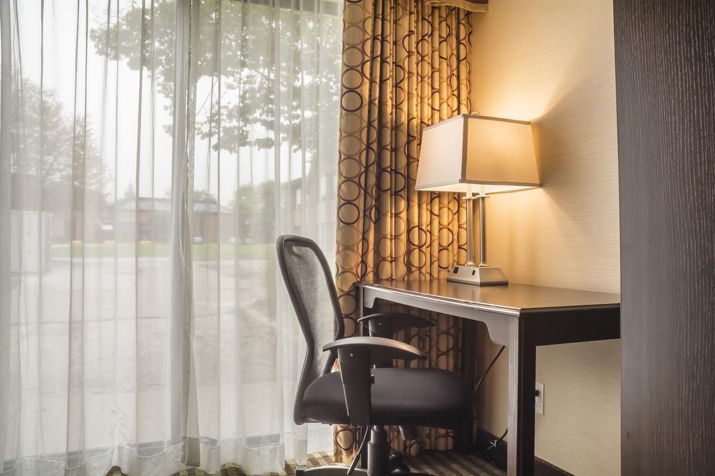 Comfort Inn Chatham-Kent Extérieur photo